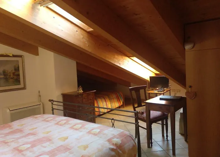 Lucy Bed & Breakfast