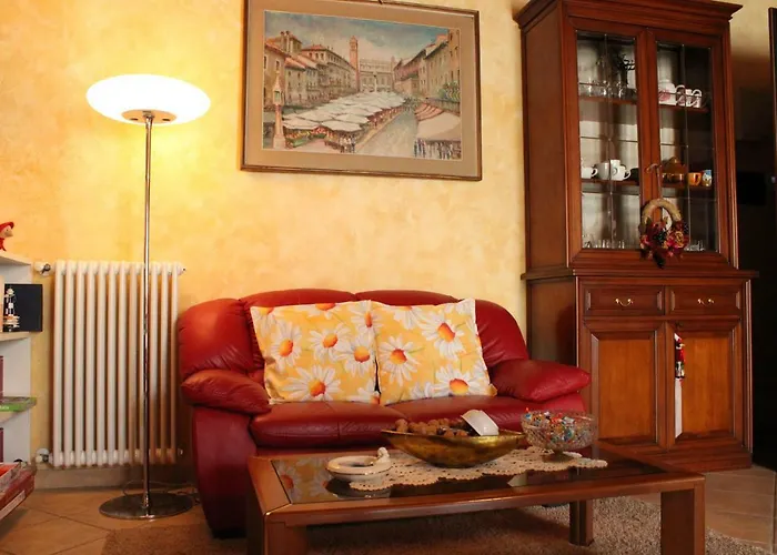 Bed & Breakfast Lucy 4*