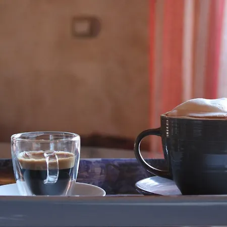 Lucy Бардоліно