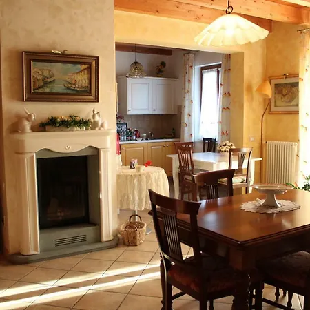 Lucy 4* Бардоліно