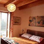 Lucy Bed & Breakfast